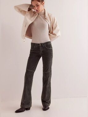 Free People We The Free Flora Low Rise Bootcut Corduroy Pant 28